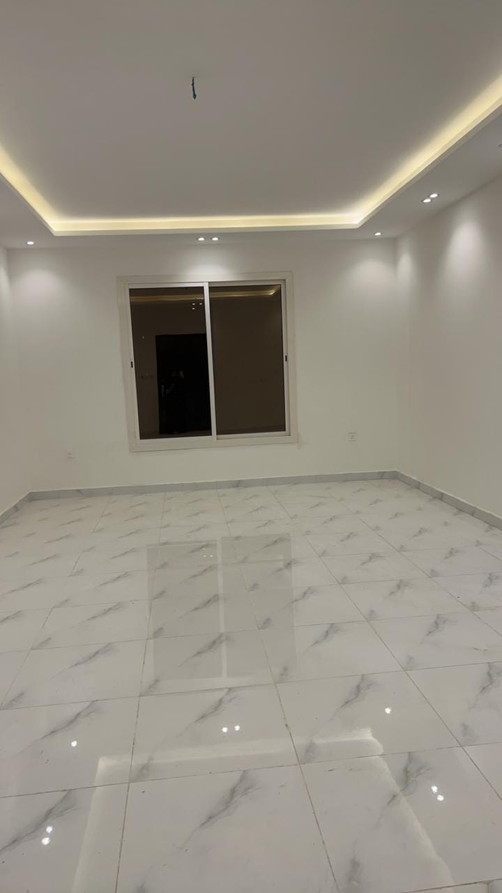 شقه للايجار في ابحر الشماليه حي الصواري مخطط الفال