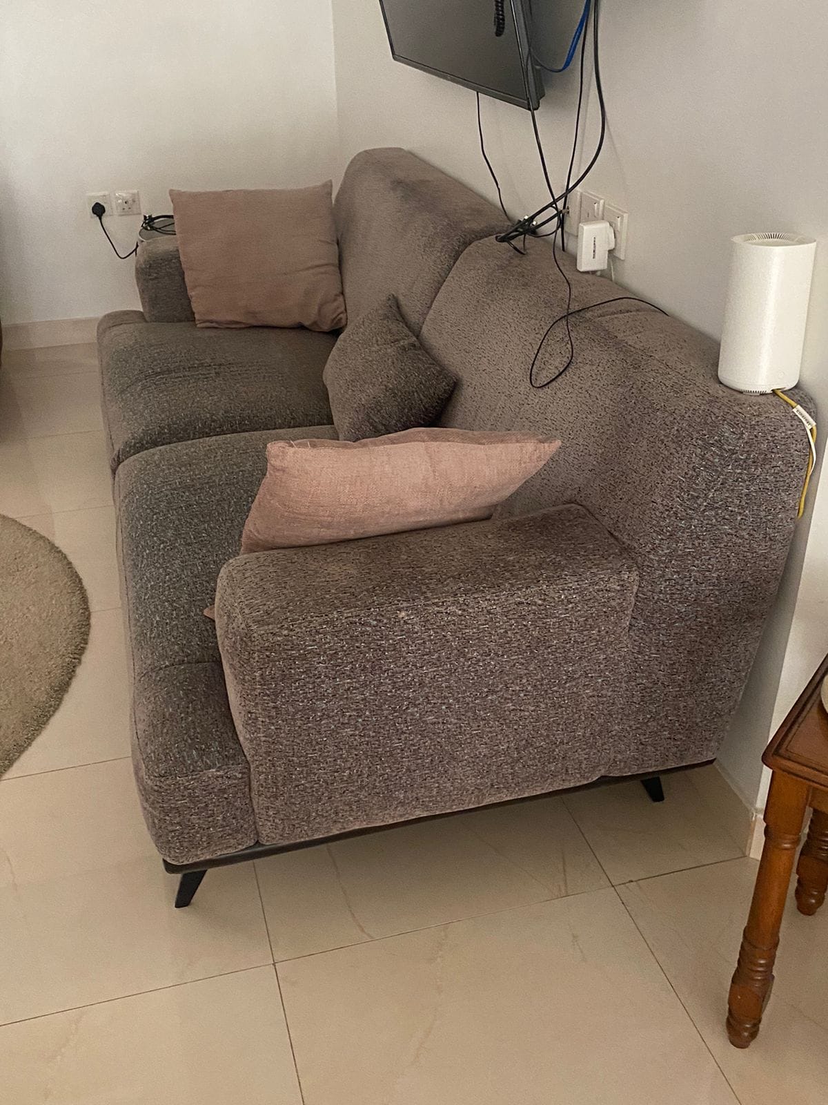 توصيل مشاوير ونظافة الاثاث القديم بالرياض حي العقيق العارضة الياسمين 0531245809