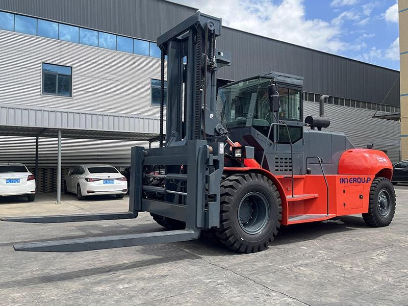 فوركلفت للايجار في الدمام