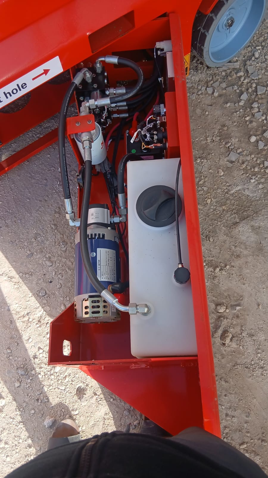 رافعه مقصيه للايجار في الدمام