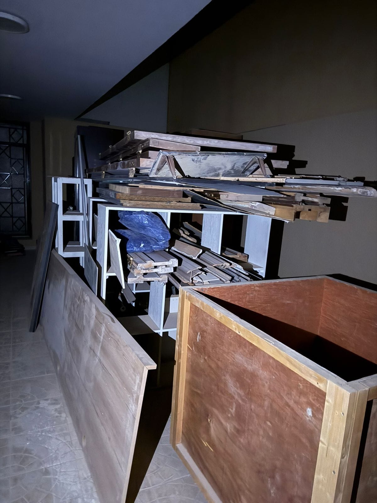 التخلص من الاثاث القديم بالرياض 0507019022 التخلص من الاثاث القديم بالرياض