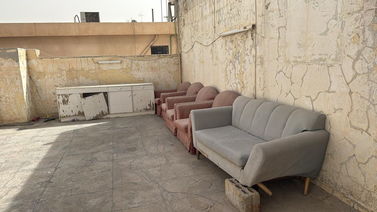 دينات طش الأثاث القديم بالرياض 0583415828 بحي العليا بالرياض شمال الرياض