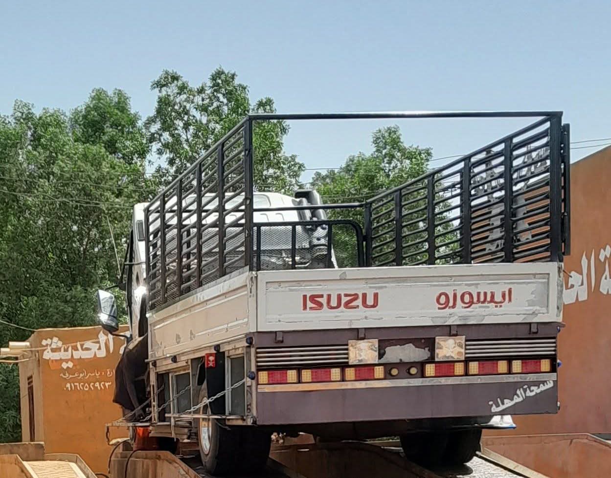 دينا نقل اثاث الى الجمعية الخيرية شرق الرياض 0503483036 ابو خالد