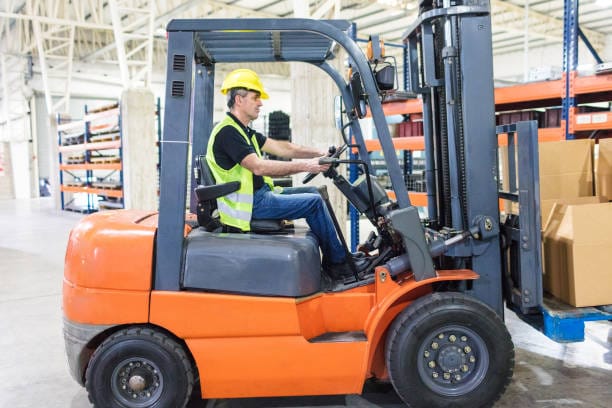 فوركلفت للايجار | رافعه شوكيه للايجار- المنصة الذكية لتأجير رافعات