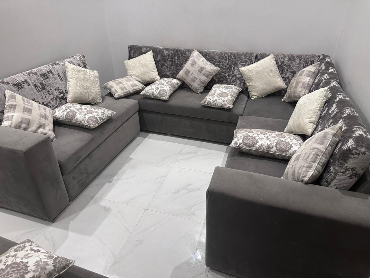 الرياض حي الحمراء حي الغروب