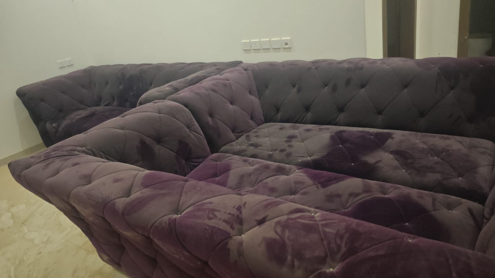 التخلص من الاثاث القديم بحي النرجس 0551977610