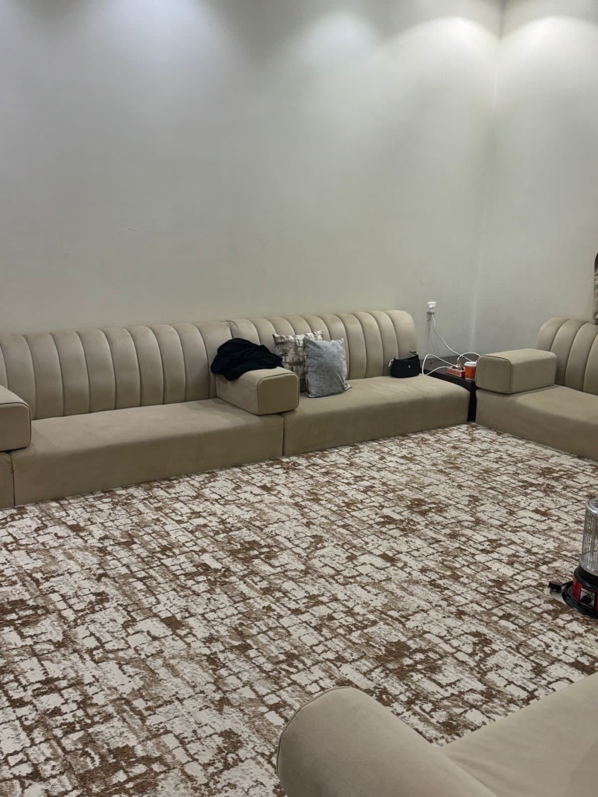 توصيل اثاث الى جمعية خيرية 0502763407