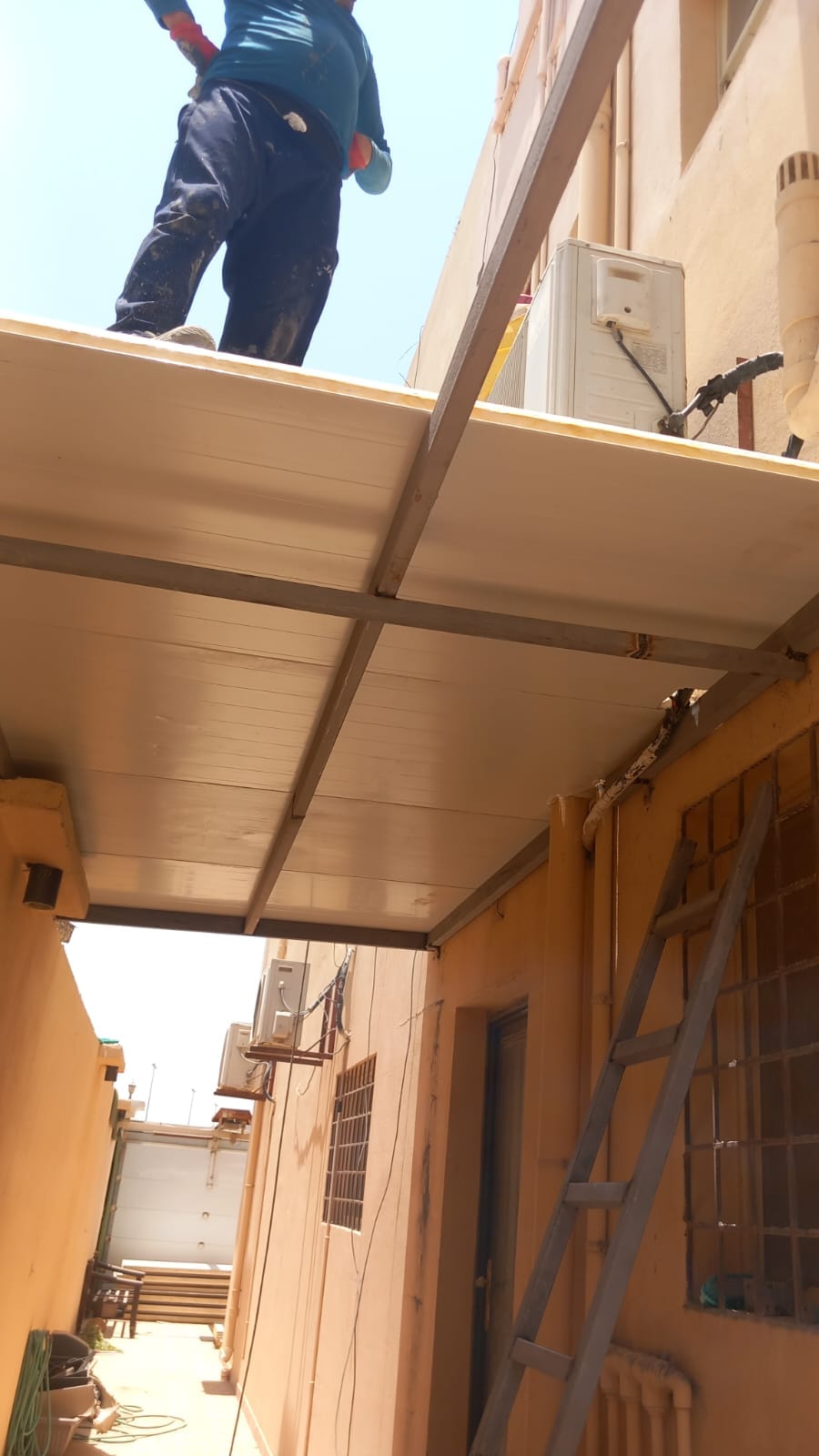 ساندويش بنل الاحساء