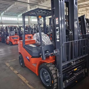 تأجير رافعات شوكية * فوركلفت * للإيجار في الدمام و الرياض