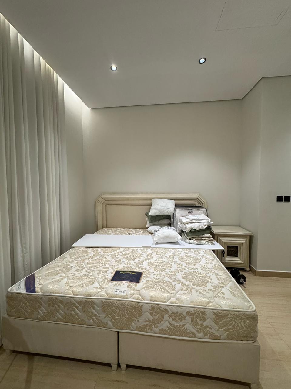 وين ارمي الاثاث القديم بالرياض 0537422374 طش عفش تالف مكسر