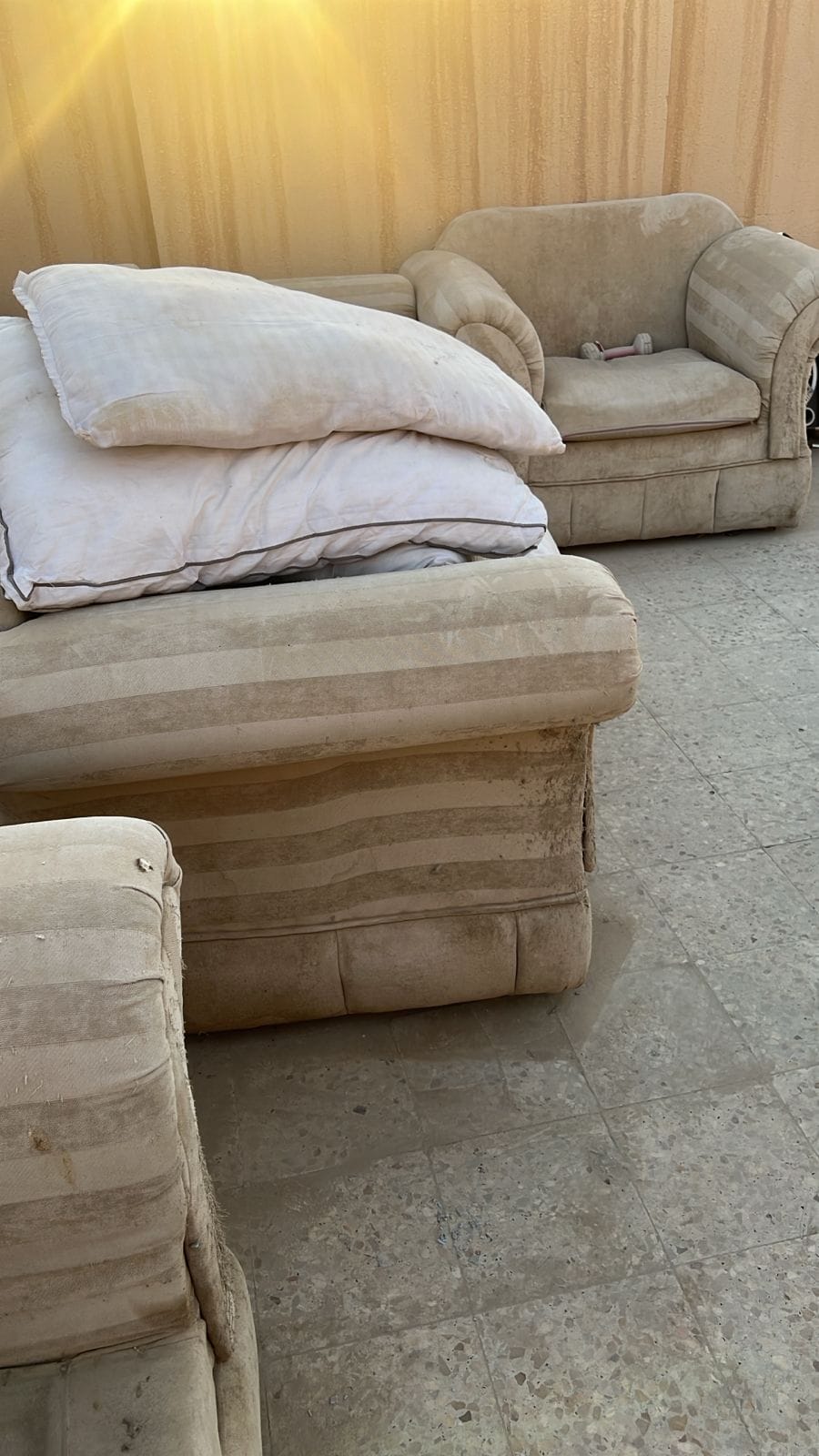 دينا طش الاثاث المستعمل بالرياض 0537422374 التالف