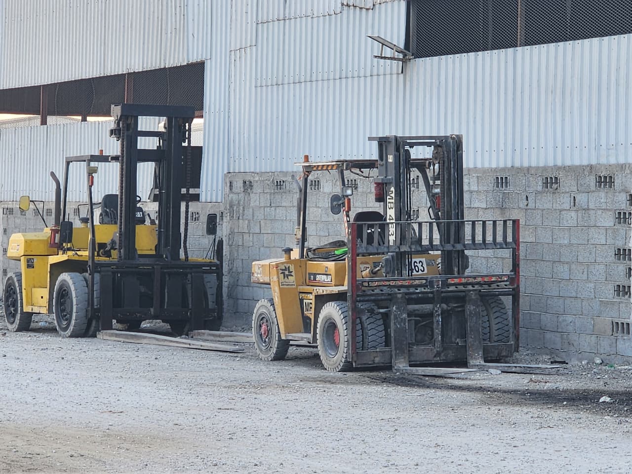رافعة شوكية فوركلفت 1طن 10طن 16طن 7طن للإيجار في الدمام – Forklift 3 tons , 7 tons , 10 tons for dealers in Dammam