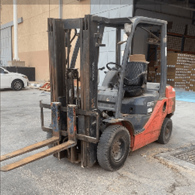 تاج المملكة – رافعات شوكية للإيجار فوركلفت 12 3 5 7 1016 20طن للإيجار في الرياض جدة