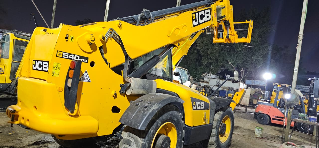 جي سي بي تليهندر للإيجار في الرياض الدمام – JCB Telehender for rent in Riyadh, Dammam