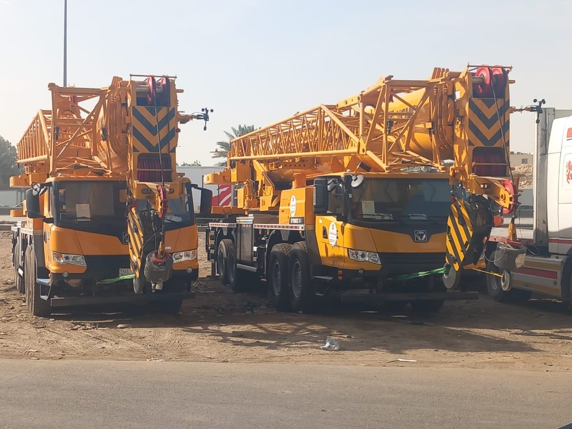 كرينات للإيجار كرين 10طن 100طن 50طن 160طن للإيجار في الدمام الرياض الجبيل