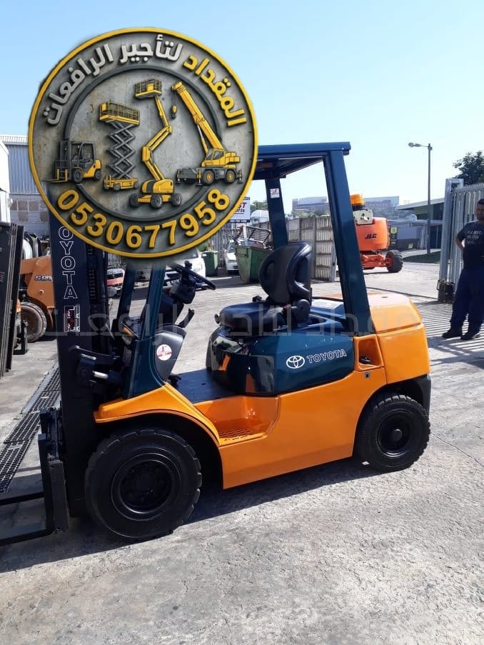 فوركلفت للإيجار في الدمام – المقداد لتاجير الرافعات