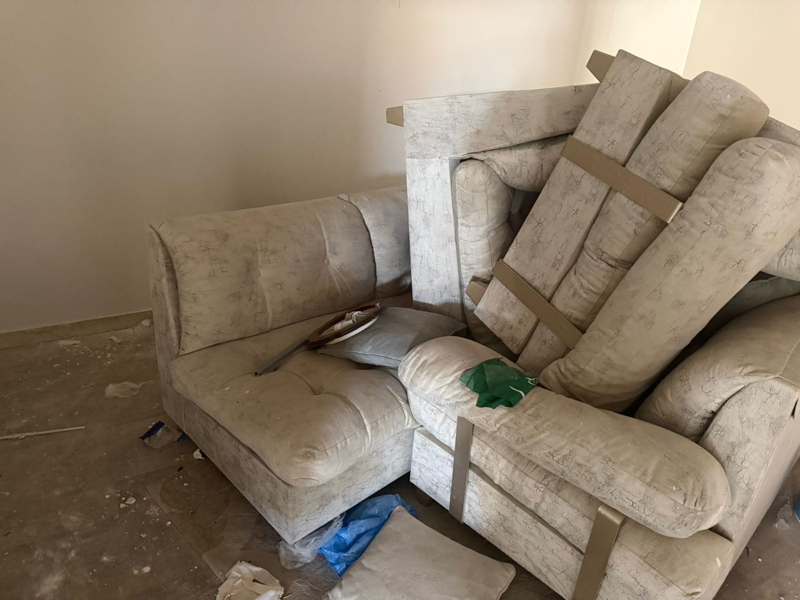 طش اثاث قديم بحي الياسمين 0551977610