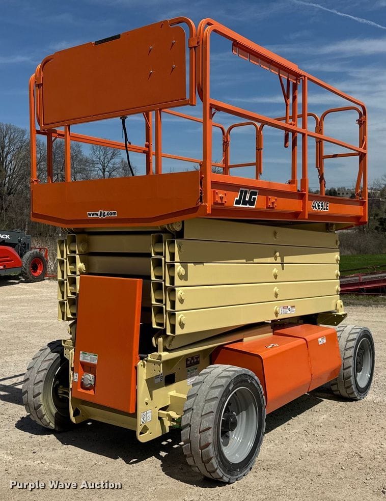 Boom Lift Rental Dammam 12–32m