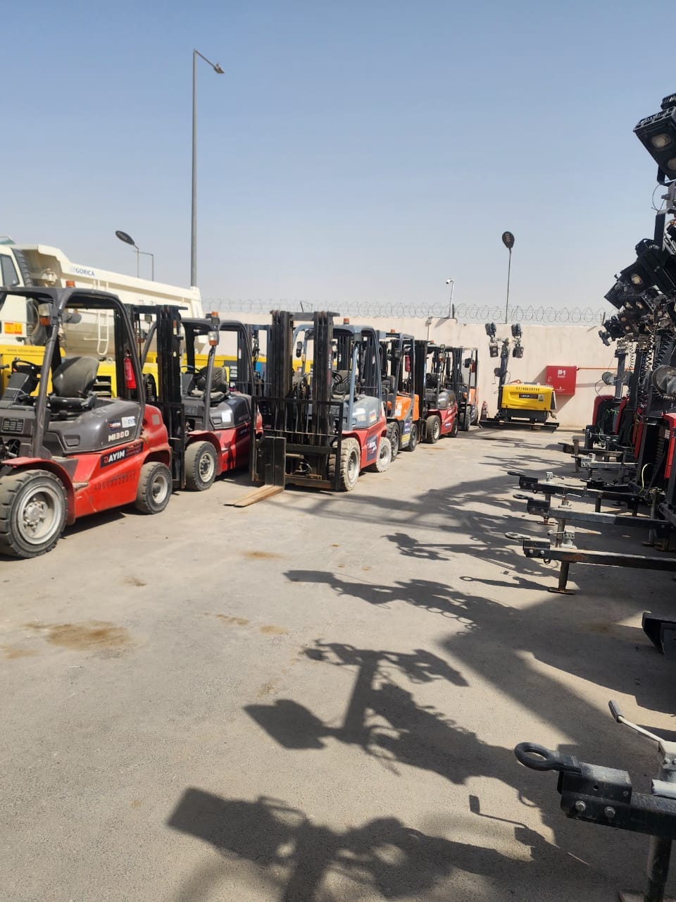 فوركلفت للإيجار في الرياض * رافعات شوكية للإيجار بالرياض