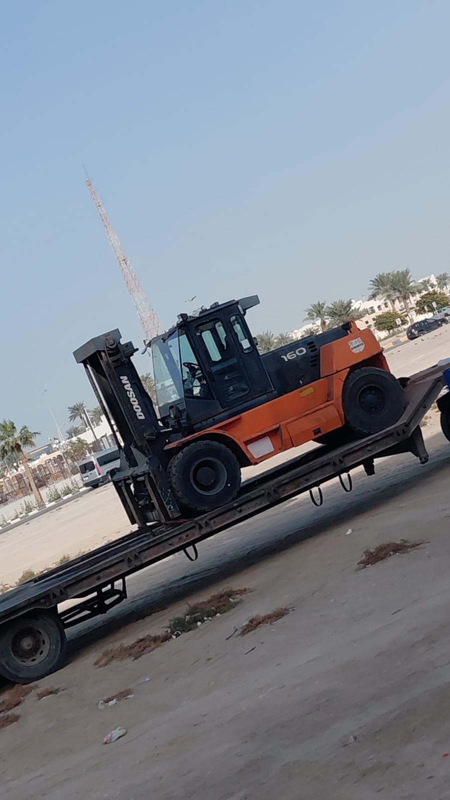 فوركلفت 10طن للإيجار في الدمام – رافعة شوكية 10طن للإيجار في الدمام