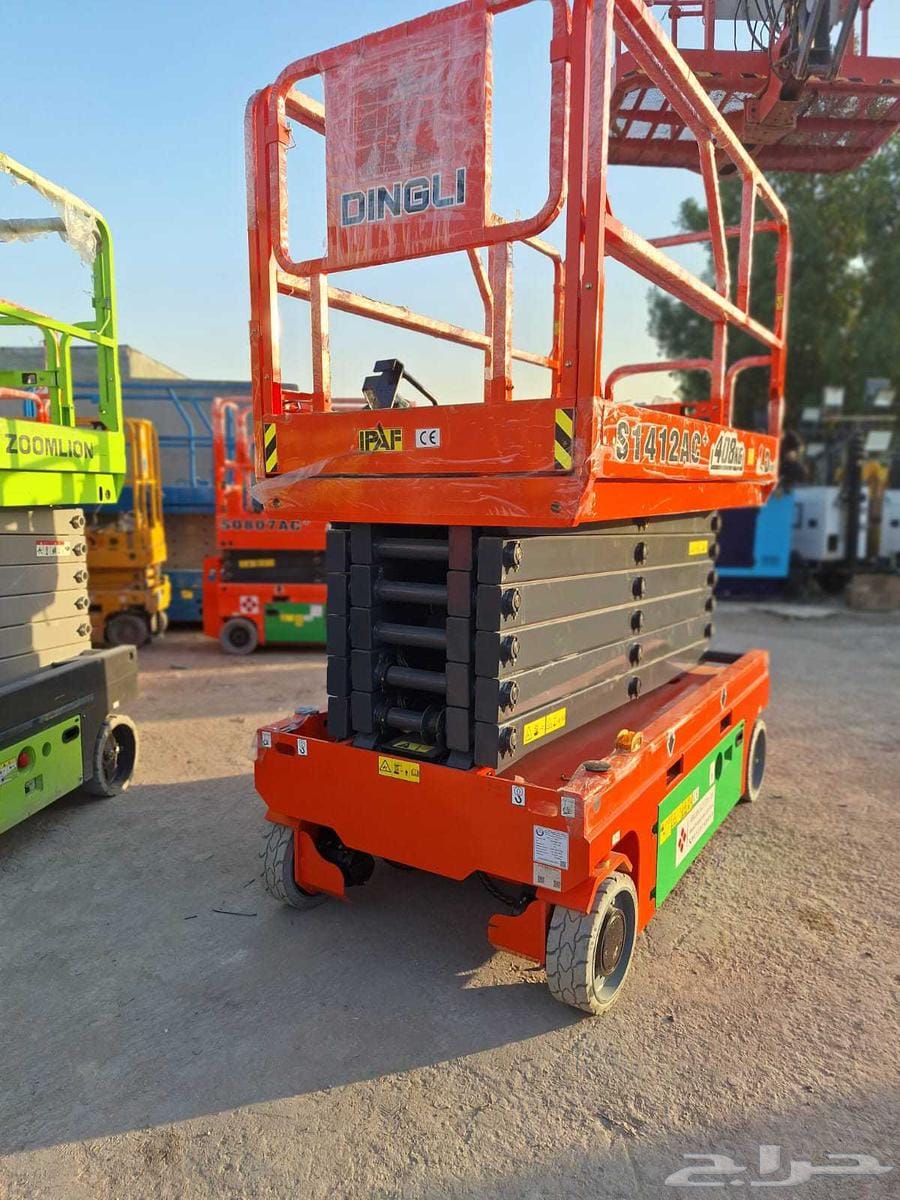 تأجير سيزر لفت 12متر 8متر 10متر 14متر في الدمام الجبيل القطيف