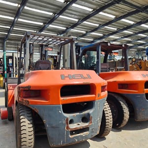 فوركلفت للإيجار في الجبيل # الثقيلة