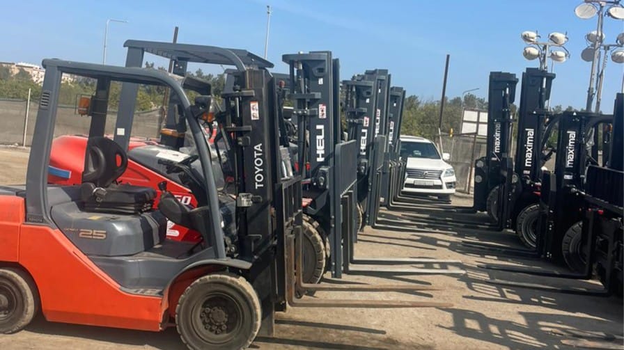 فوركلفت للإيجار في جدة مكة – الرياض جدة