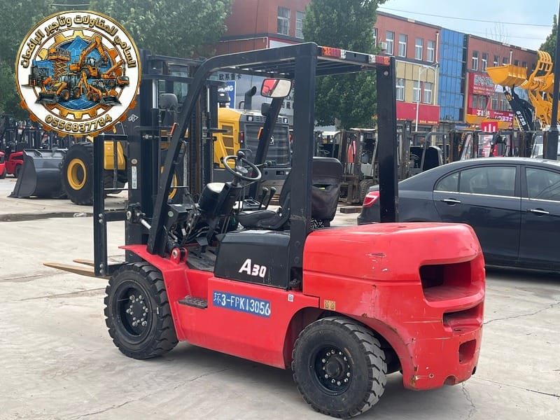 إيجار رافعات السعودية | فوركلفت للإيجار في الدمام | معدات مناولة 1–16 طن للإيجار في الجبيل | FORKLIFT RENTAL SAUDI ARABIA