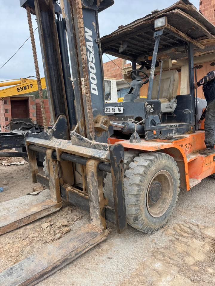 فوركلفت للإيجار في جدة * رافعات شوكية بجدة التاج , Forklift for rent in Jeddah