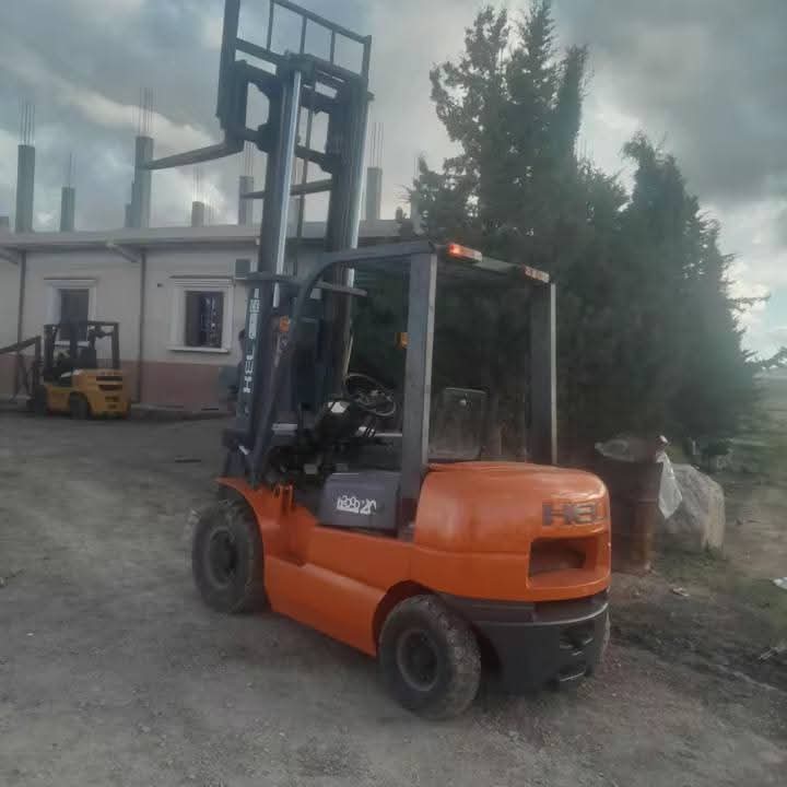 فوركلفت للإيجار في جدة * رافعات شوكية بجدة التاج , Forklift for rent in Jeddah