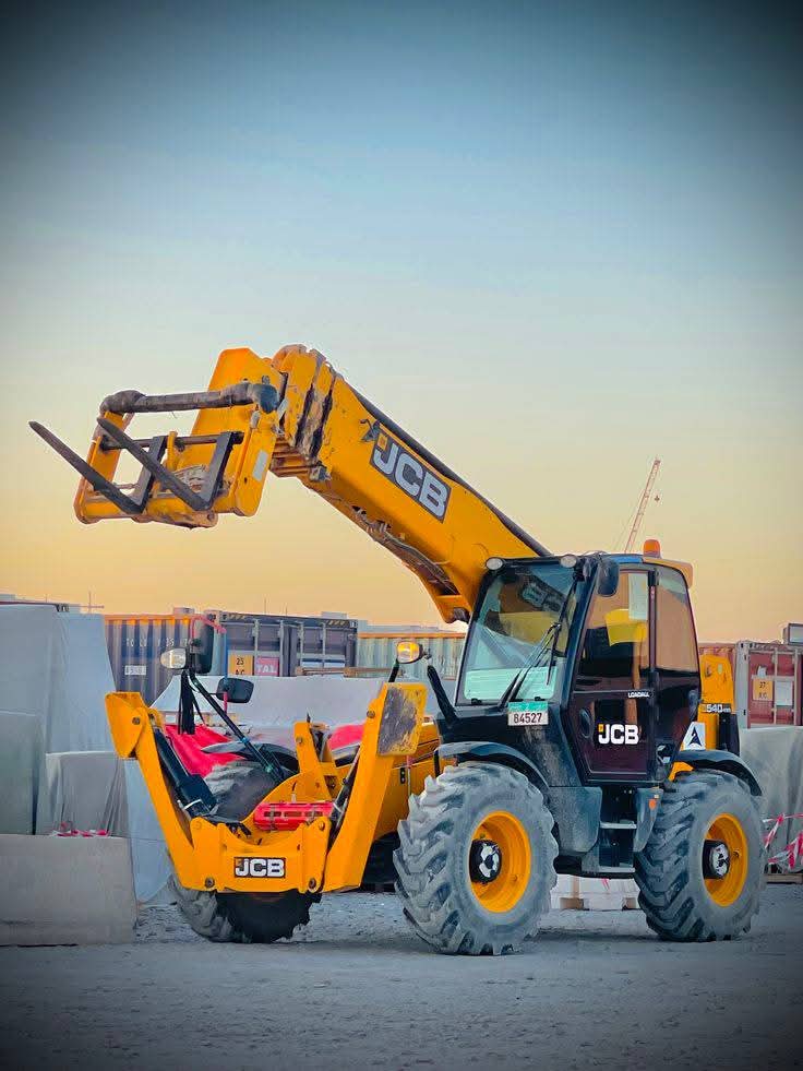 JCB Rental Dammam Al Khobar | Telescopic crane rental, Dammam, Khobar, Qatif | Telehandler rental Dammam Khobar Jubail