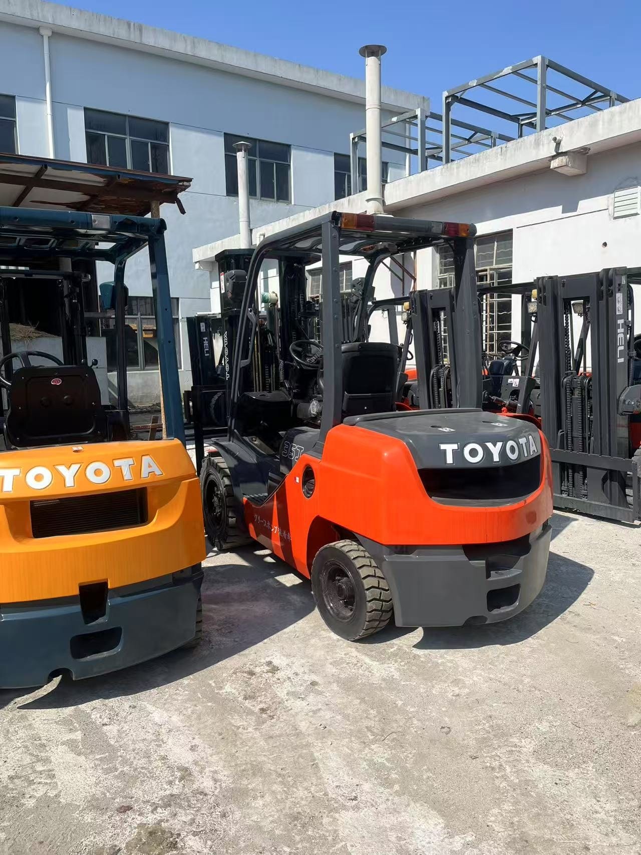 رافعات شوكية للإيجار في الدمام الرياض الجبيل القطيف – رافعة شوكية للإيجار الدمام الرياض