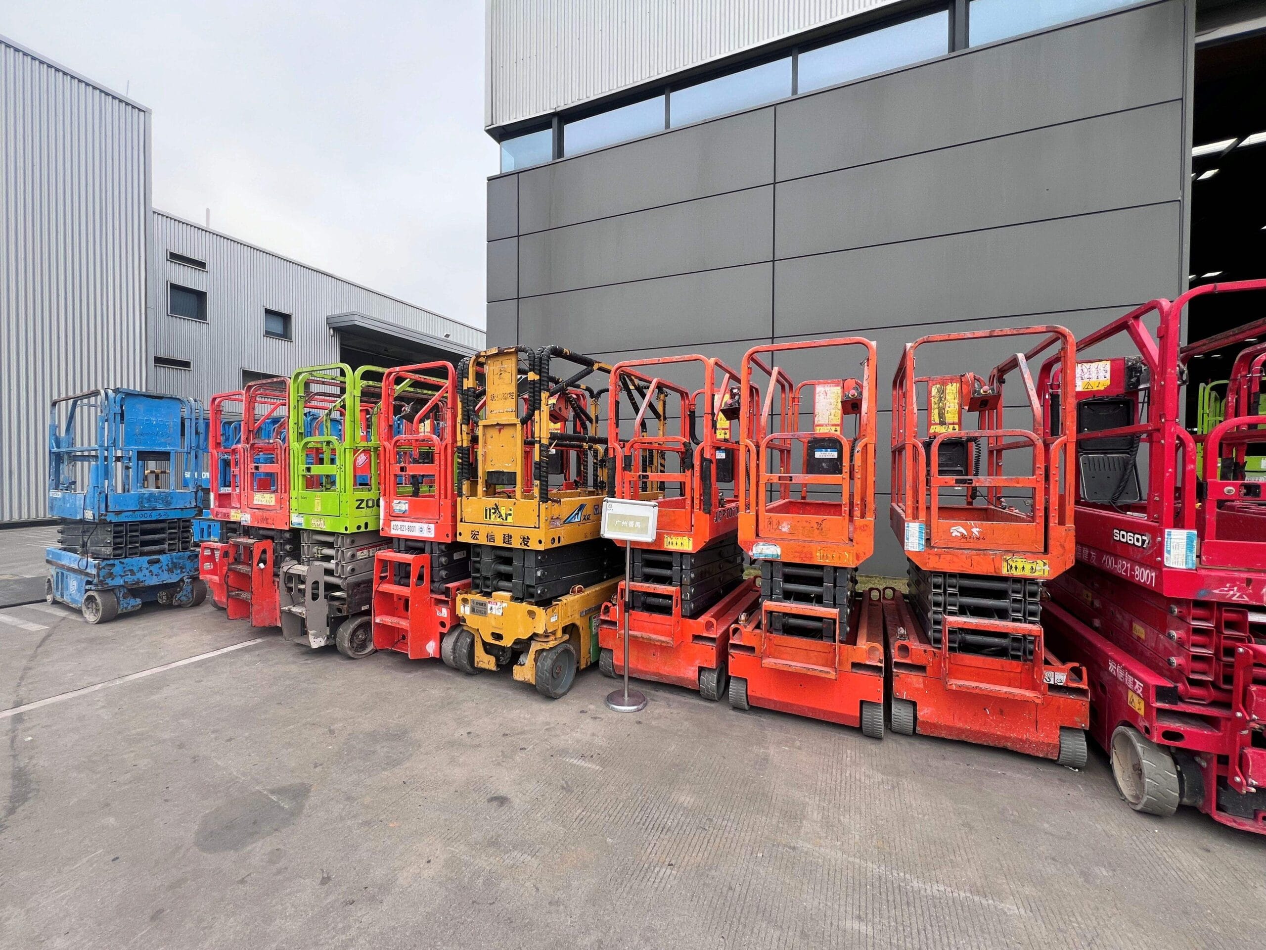 Scissor lift rental Dammam | Riyadh, Jeddah