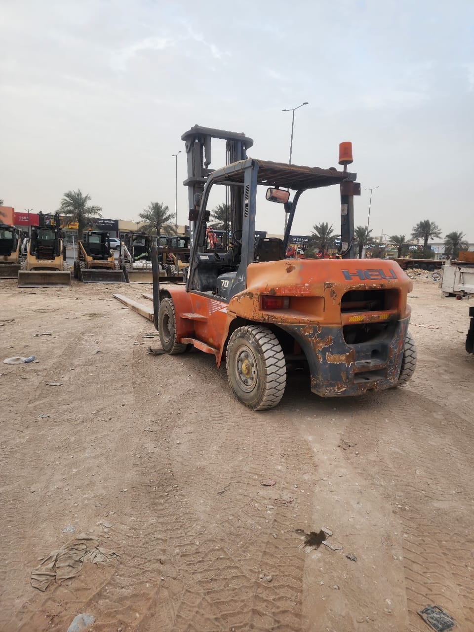 تأجير رافعة شوكية 1.5طن بالدمام – 2.5طن بالدمام بجدة – 3طن بجدة بالدمام