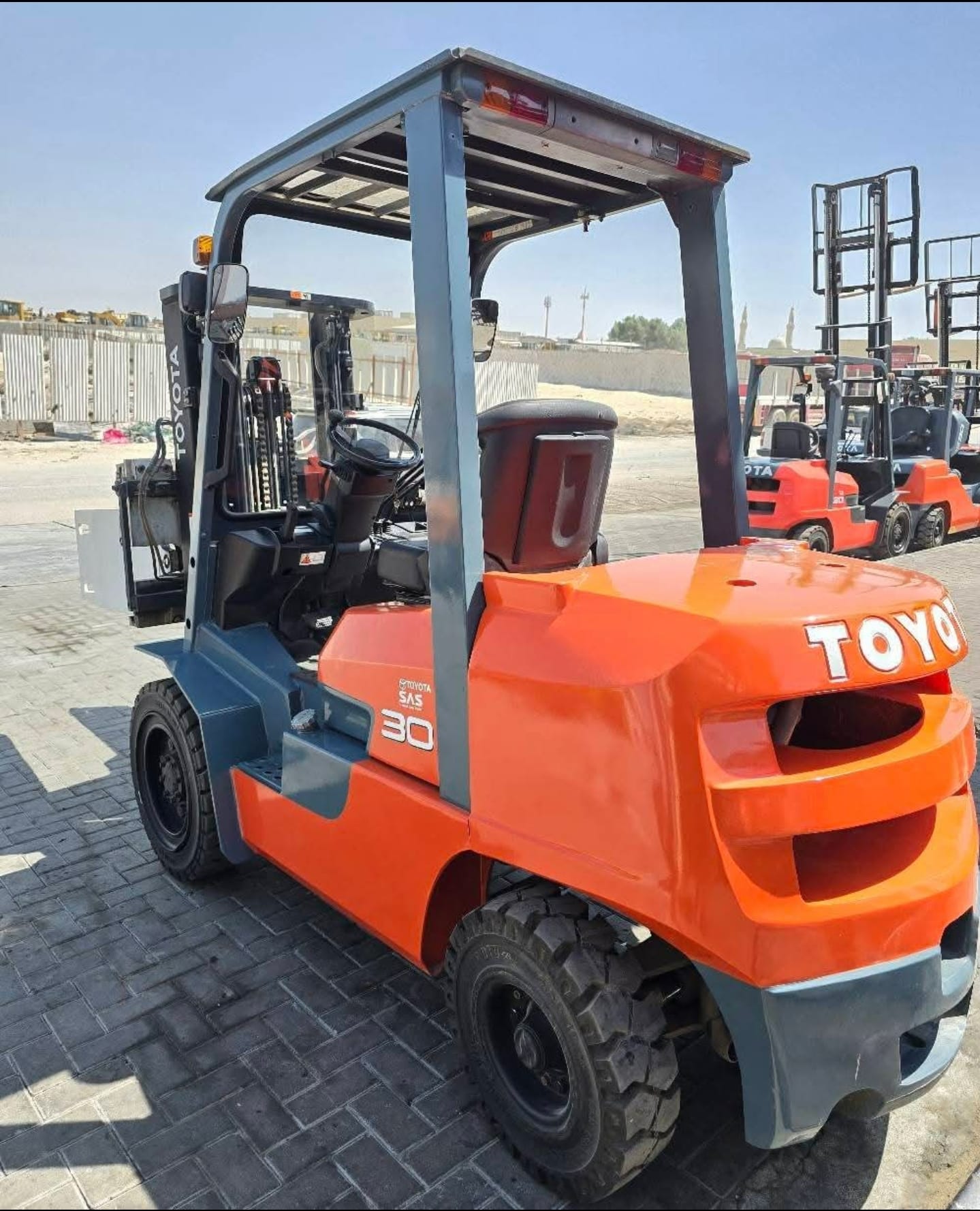 أقوى عروض تأجير الرافعات الشوكية (فوركلفت) في جدة | مكة المكرمة | الرياض** 📍