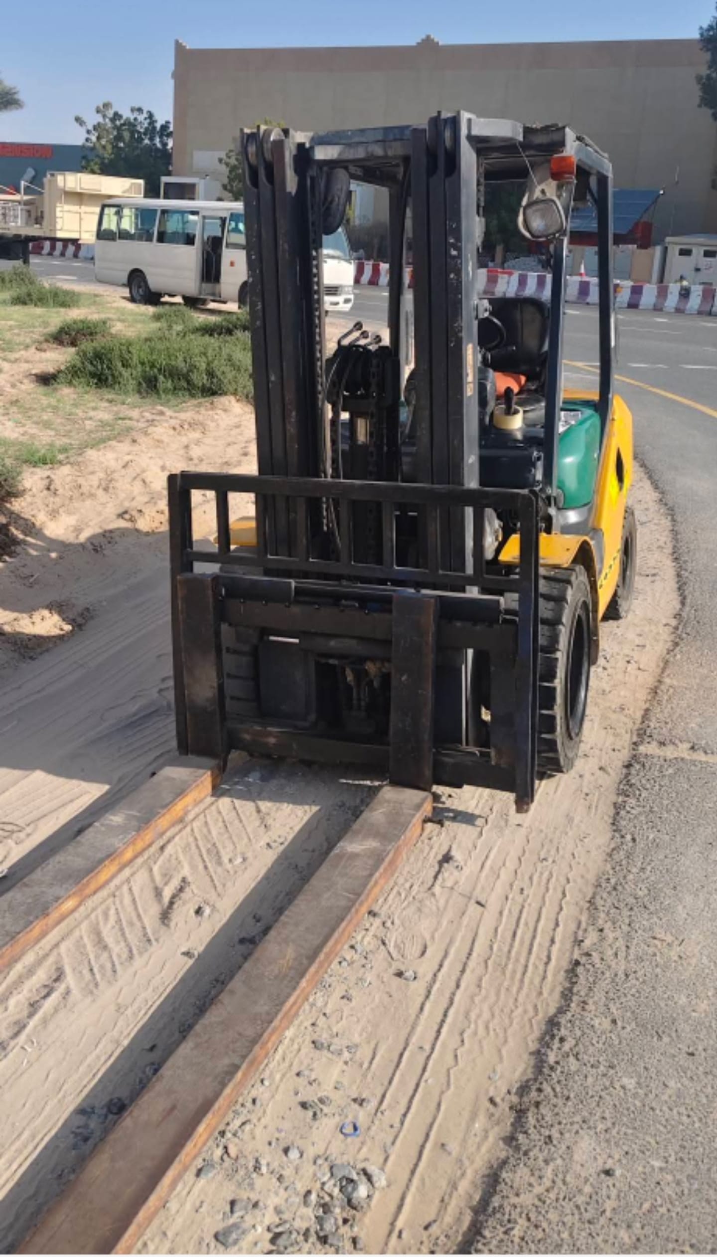 أقوى عروض تأجير الرافعات الشوكية (فوركلفت) في جدة | مكة المكرمة | الرياض** 📍