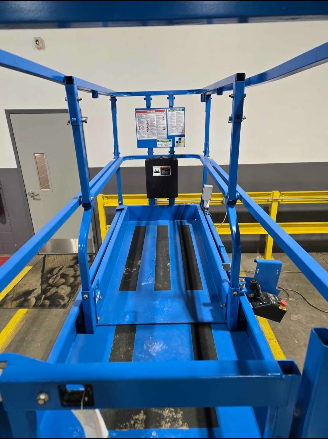 السامي: رافعات مقصية ( سيزرلفت ) للأيجار في الرياض والدمام | 8م 10م 12م 14م 16م – يومي / شهري