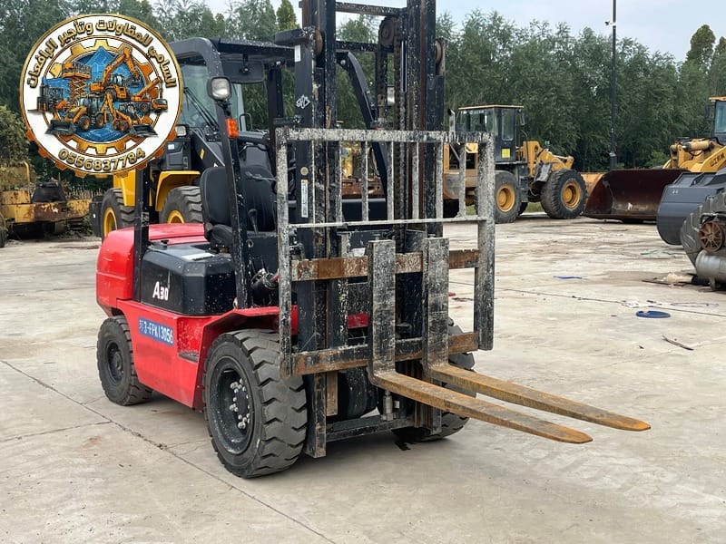 إيجار رافعات السعودية | فوركلفت للإيجار في الدمام | معدات مناولة 1–16 طن للإيجار في الجبيل | FORKLIFT RENTAL SAUDI ARABIA