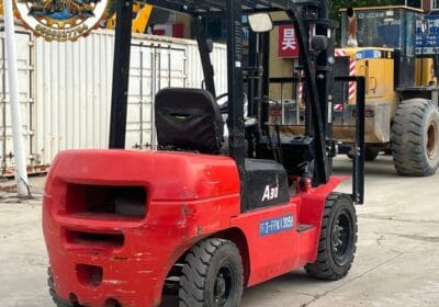 b9b9e79f-ce55-47a5-8884-649fbe523bb3