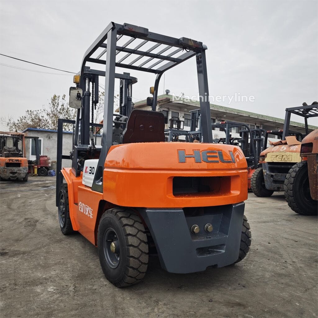 فوركلفت للإيجار في الجبيل # الثقيلة