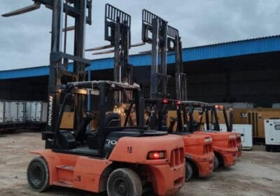 رافعة-شوكية-للايجار-في-الدمام-1