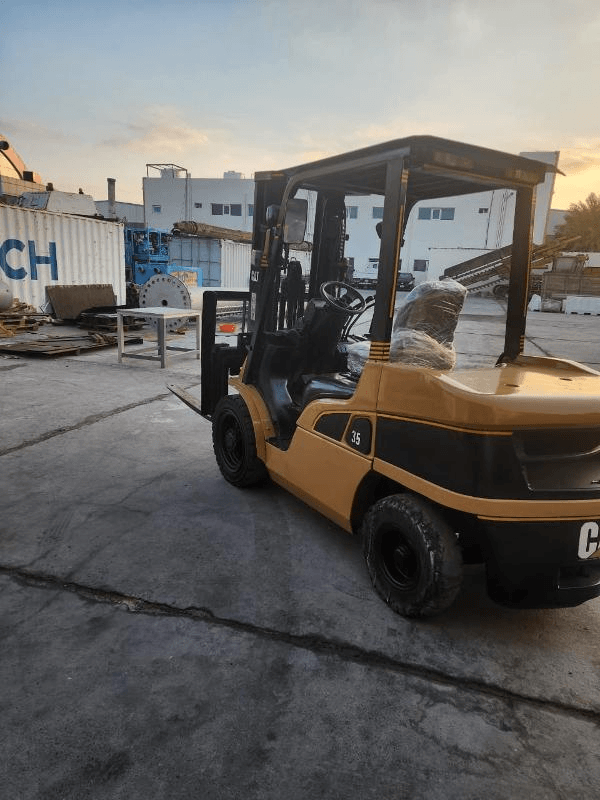 تأجير رافعة شوكية فوركلفت للأيجار في الدمام