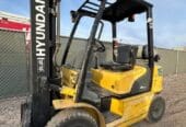 فوركلفت للأيجار في الدمام Forklift For Rental in Dammam عزم الرافعات