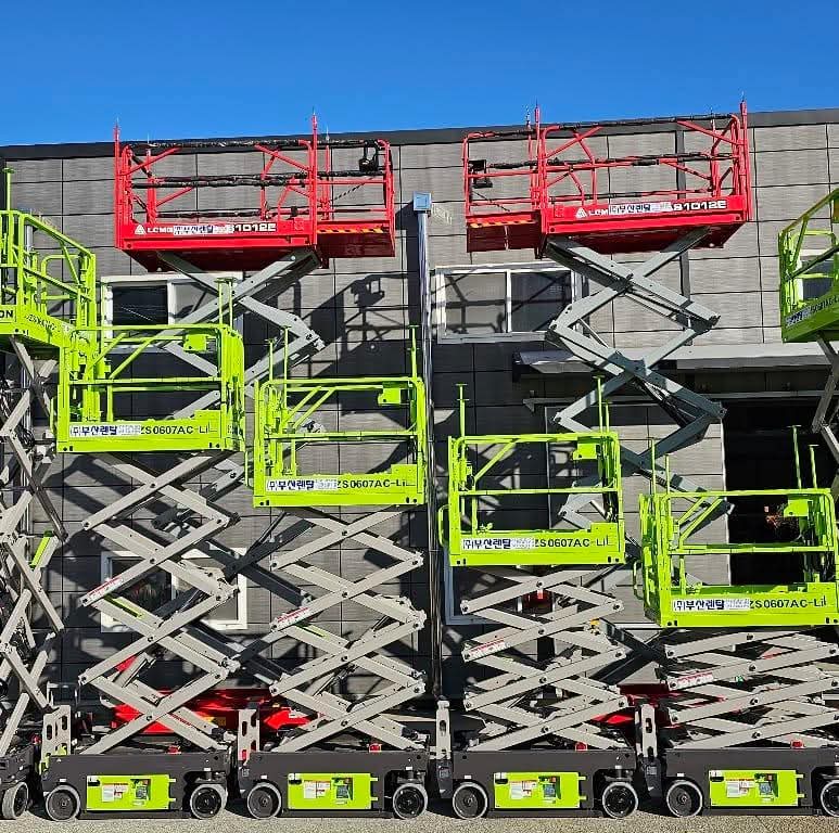 سيزرلفت مقصيه للايجار Sicoors lifts for rental in Dammam