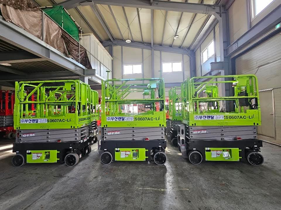 سيزرلفت مقصيه للايجار Sicoors lifts for rental in Dammam