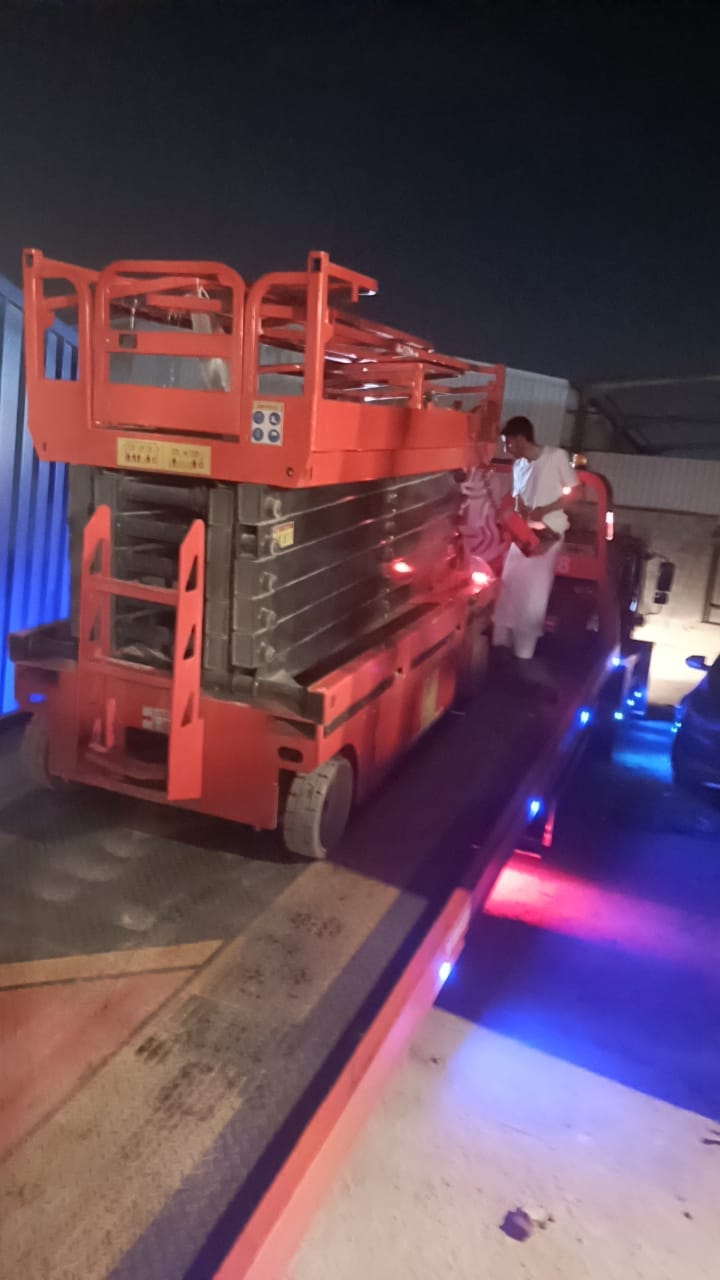 سيزر لفت للإيجار في الدمام 0569647944