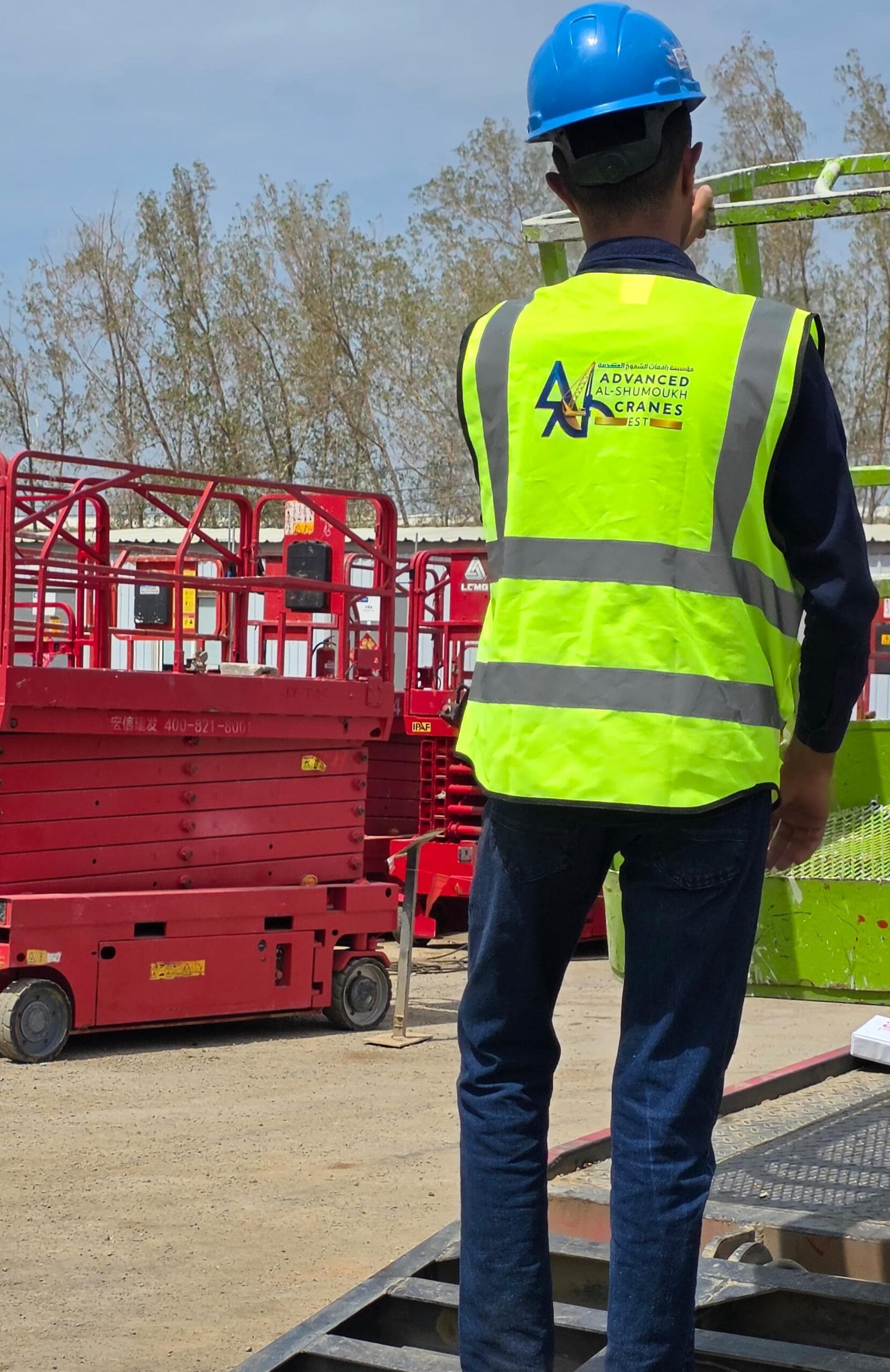 سيزرلفت مقصيه للايجار Sicoors lifts for rental in Dammam