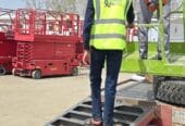 سيزرلفت مقصيه للايجار Sicoors lifts for rental in Dammam