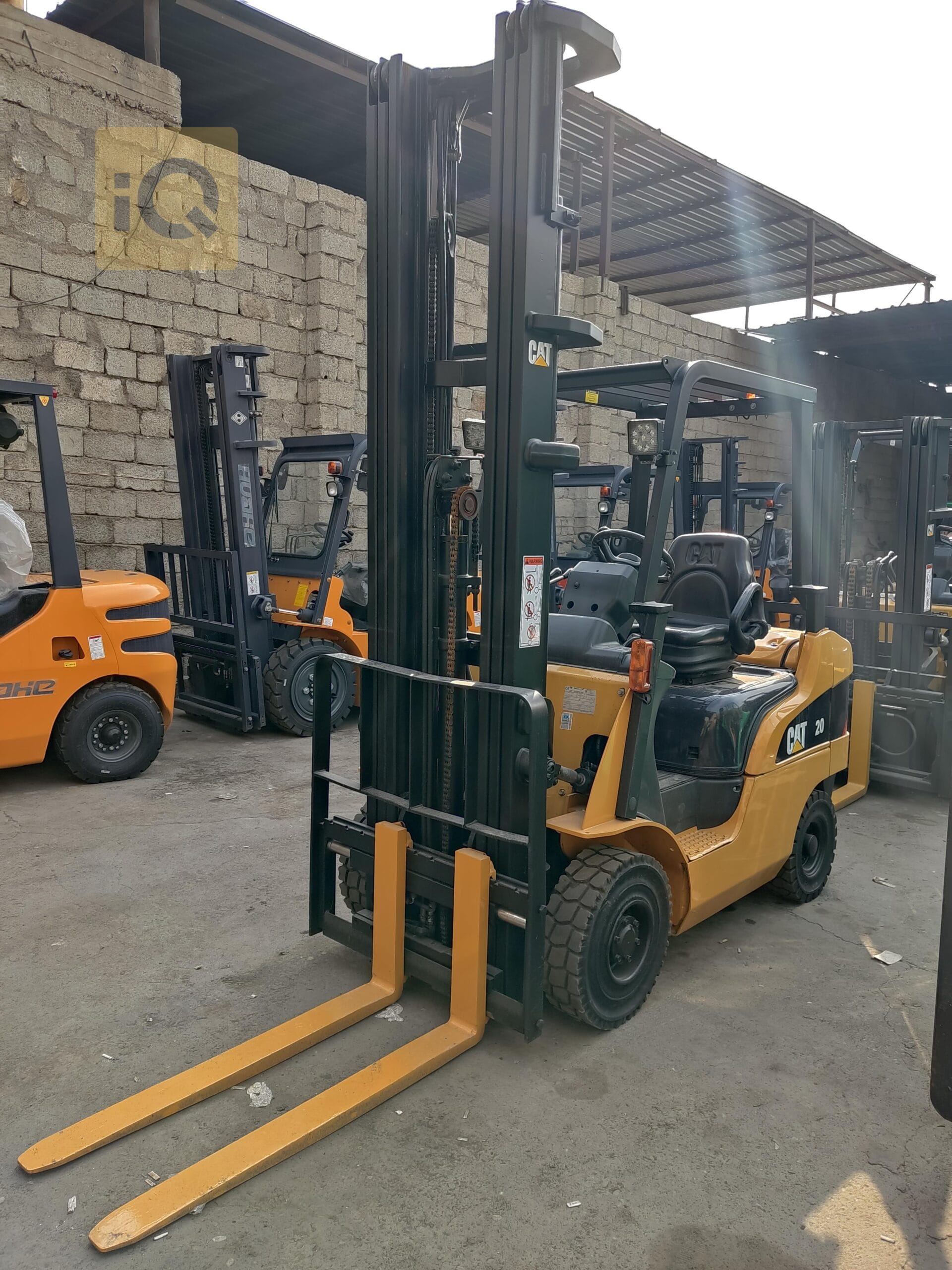 3️⃣ 📦 ايجار فوركلفت كهرباء في الدمام والخبر والظهران | رافعة شوكية حمولة 1.5 طن و 2.5 طن | للمستودعات المغلقة والأغذية مع خدمة القطيف وسيهات