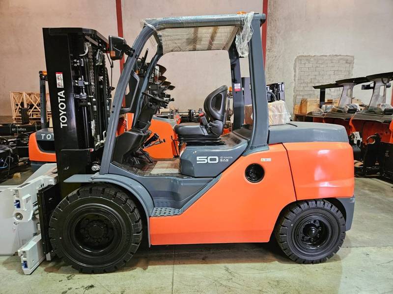 3️⃣ Heavy Duty Forklift Rental Dammam KSA | 5T & 10T | Fast Delivery Jubail
